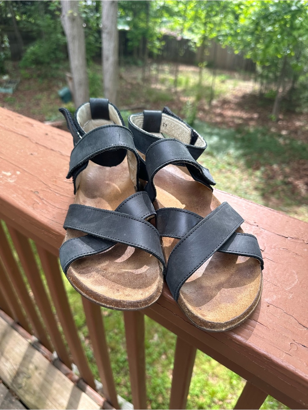El Naturalista black leather sandals